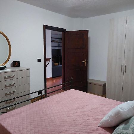 Appartements Le-Z-Aravi 2 Aosta Bagian luar foto